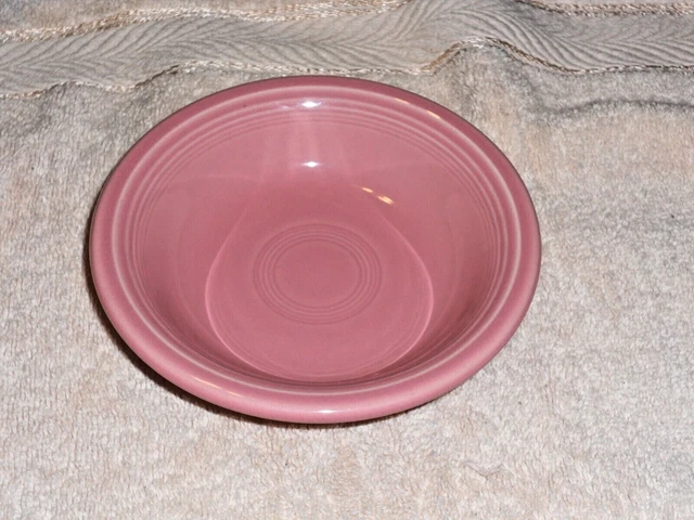 FIESTAWARE FIESTA Dark ROSE / Pink FRUIT BOWL Retired 2005  5 1/4"  grate used