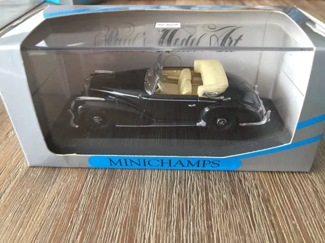 MINICHAMPS 1/43 MERCEDES BENZ 300 S Cabriolet 1951-1955 Noir.