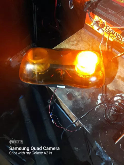 Britax ECCO A521 12/24v 1 Bolt Fixing Amber LED Mini Lightbar Beacon A521.00.LDV