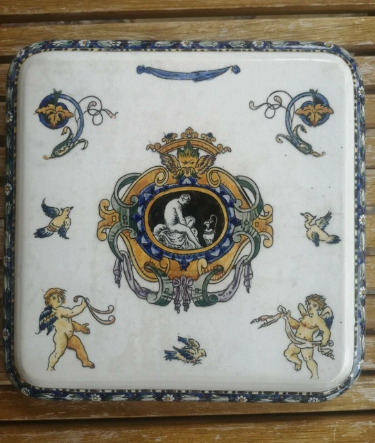 Faience de Gien dessous de plat ancien modèle Renaissance
