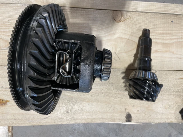 Ford Traction-Lok 8.8 In. Limited Slip With Ring & Pinion 4.10 Ratio