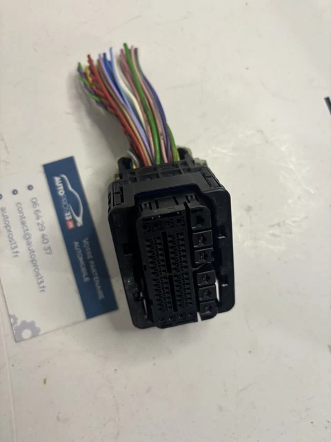 Connecteur Fiche Faisceau Pour Calculateur Moteur ME7.4.5 - Pièce D'origine PSA Peugeot Citroën - Occasion