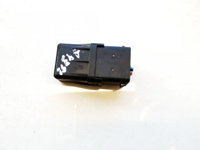 FOR Ford Fiesta OTROS RELÉS   ES1021898-52