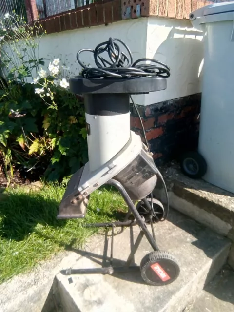 Electric wood chipper used