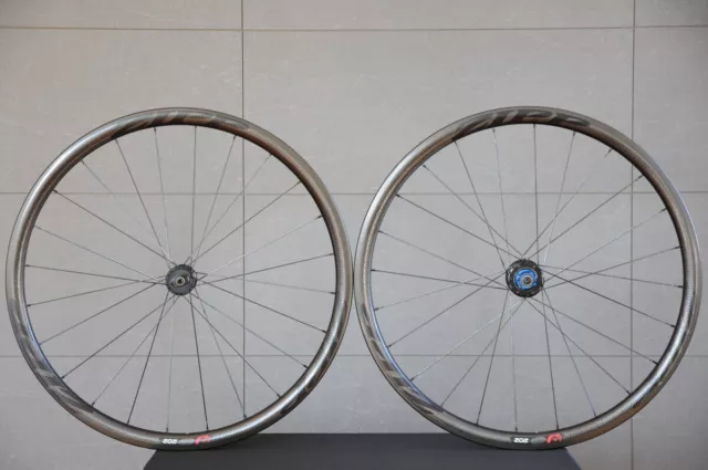 New ZIPP 202 Carbon wheels, clincher, DISC, 700C wheelset, Campagnolo, NEW !!!