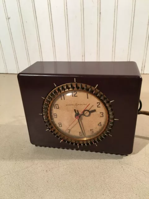 VINTAGE GENERAL ELECTRIC Household Timer Clock BAKELITE Model 8H58