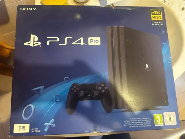 Sony PlayStation 4 Pro 1TB Console con Controller - Nera