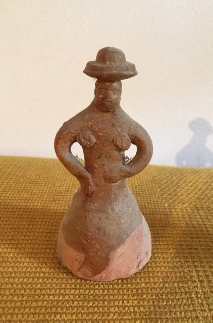 Clay figurine of a woman from BOLIVIA primitive folk art