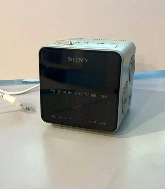 Sony Digicube Radiowecker ICF-C10-W