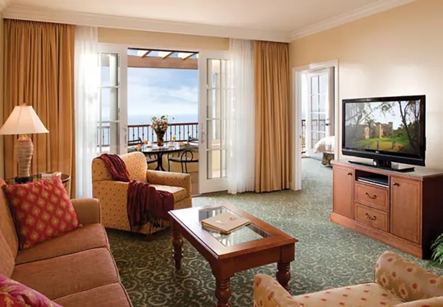 Marriott Newport Coast DEC22-DEC29 2023 7 Night Disneyland Los Angeles Hotel