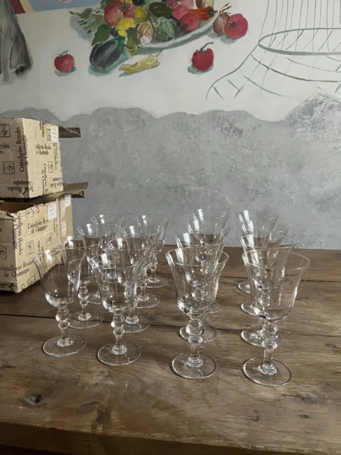 16 verres à vin cristal Cristallerie Royale Champagne Bayel service lot 2 X 8