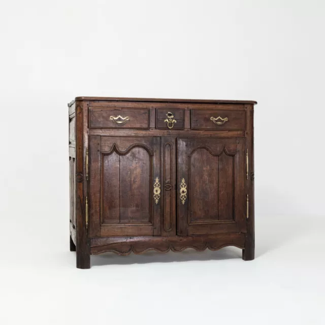 Superb Louis XV Period Oak Buffet. Circa 1750, 18th Century. French. 2