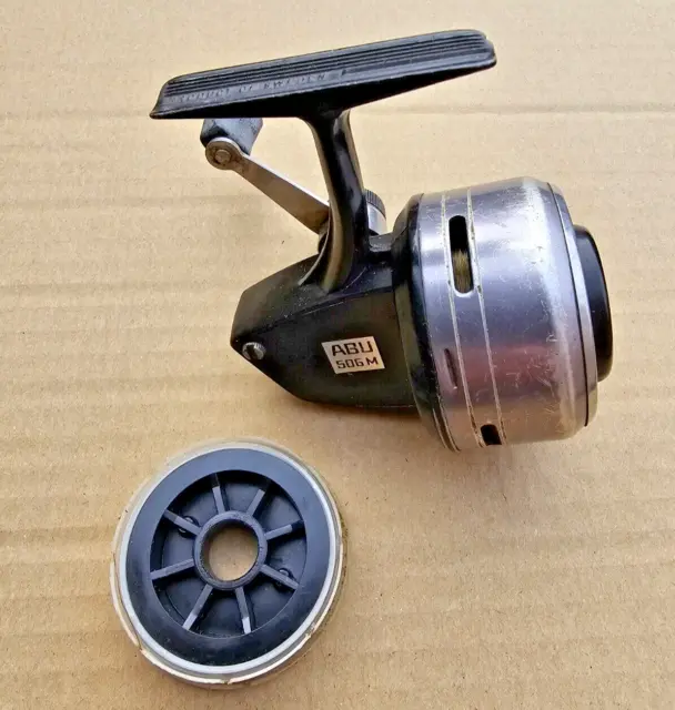 Abu Garcia 506M closed face fishing reel with spare spool
