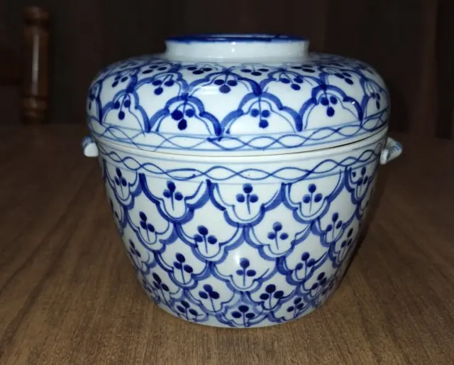 Beautiful Blue And White Porcelain Jar/container  With Lid 6" Tall