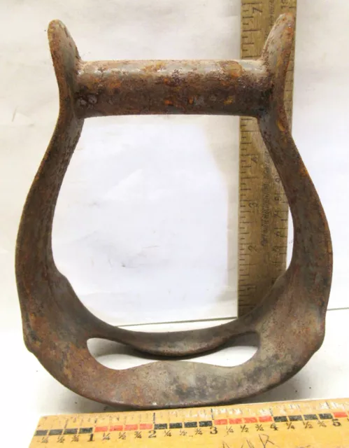 Single METAL STIRRUP - Vintage - COWBOY WESTERN - Listing #37