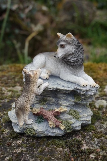 P881.386 A FIGURINE STATUETTE STATUE BELLE BOITE LOUP BLANC