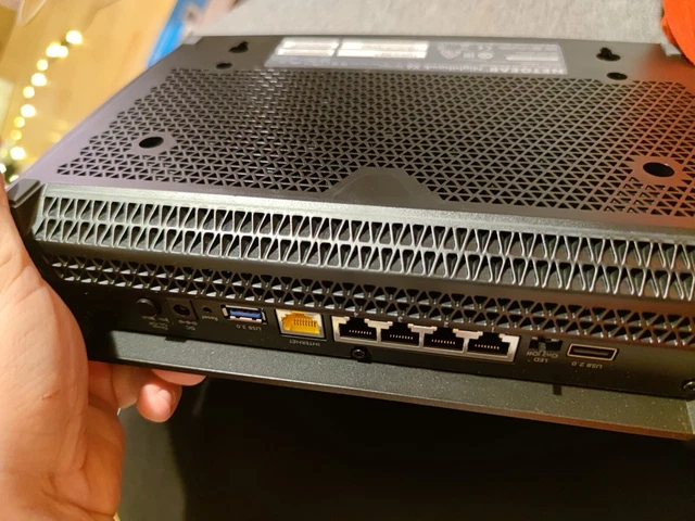 NETGEAR Nighthawk X6 router WiFi intelligente (R8000) - AC3200 velocità wireless tri-band 19
