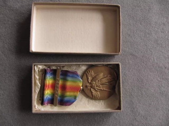 MEDAILLE US WWI Victory Medal  FRANCE AVEC SA BOITE  - 1GM - 100% ORIGINALE