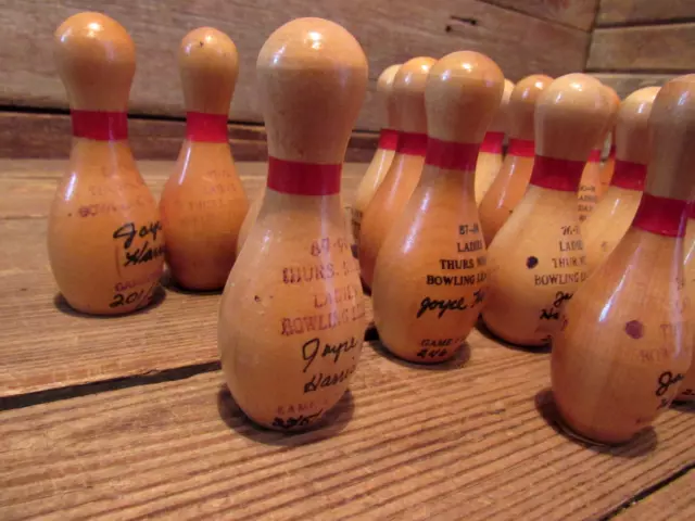 VINTAGE LOT MINI BOWLING PIN TROPHY AWARDS 1970-90’s WOOD Wooden 4” 2