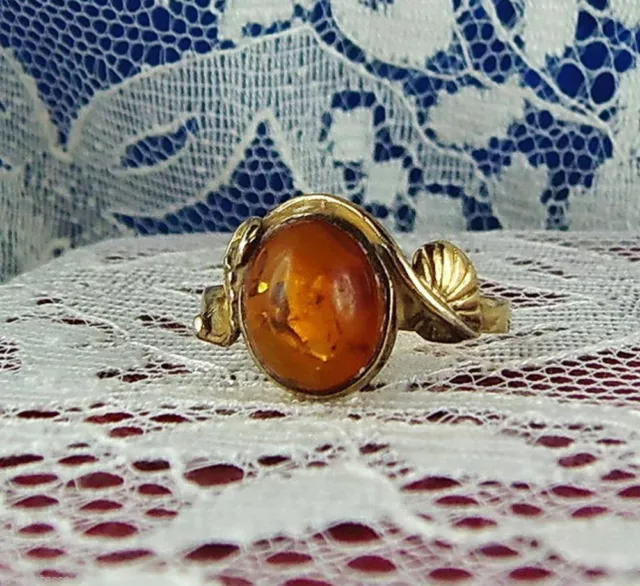 BAGUE ANCIENNE PERLE D AMBRE SUR ARGENT //  VERMEIL poinçonné