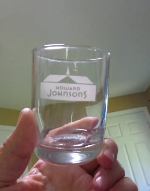 Vtg Howard Johnsons Juice Or Cocktail Glass, White Logo, 3 5/8 Tall    U