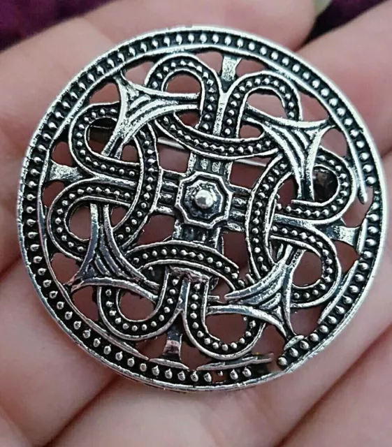 Vintage Style Silver Infinity Celtic Knot Round Viking Brooch Broach Pin Gift