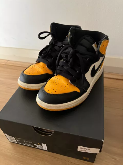 Nike Air Jordan 1 Retro High OG Kids Size 1Y Yellow Black White AQ2664-711