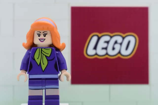 DAPHNE BLAKE - LEGO Scooby Doo Minifigures - scd004 - 75904 $27.46 ...