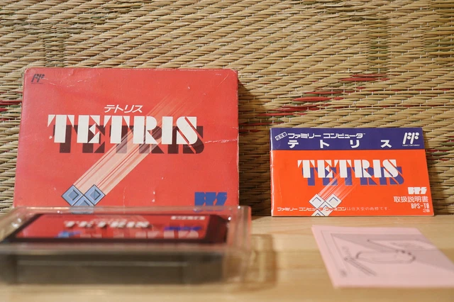 Tetris w/box manual Japan Nintendo Famicom FC NES Very Good Condition!