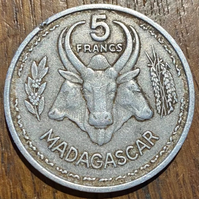 Piece De 5 Francs  1953 Madagascar (1067)