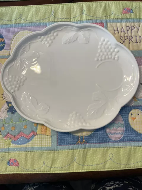 Indiana Colony Milk Glass Harvest Grape Pattern Set of 4 Luncheon/Snack Plates