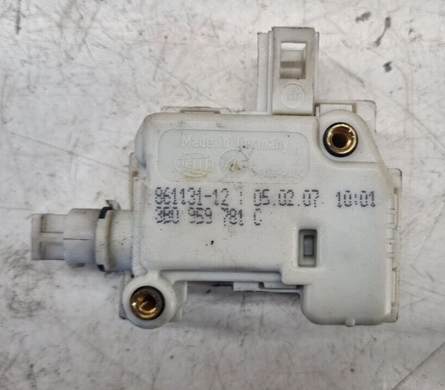 VW POLO 9N3 Fuel Flap Central Locking Solenoid Actuator 3B0959781F