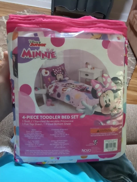 Disney Junior Minnie Mouse 4-Piece Toddler Bed Set