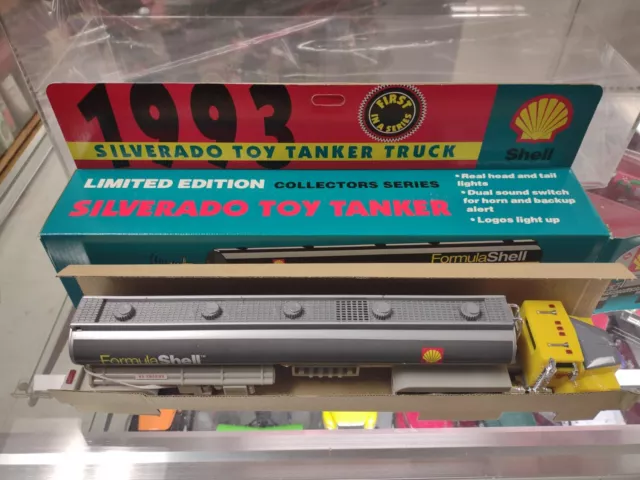 Shell Oil Tanker Truck 1993 Limited Edition Collector's Series