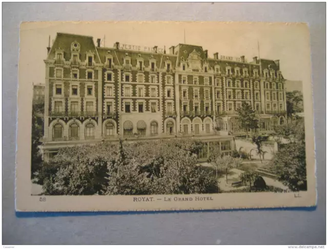 ROYAT Le Grand HOTEL Majestic Palace Puy De Dome Auvergne Post Card France