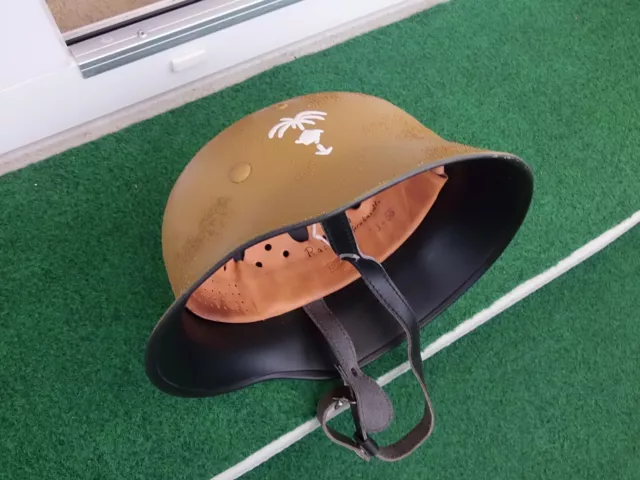Stahlhelm met. lppo. innenfutter und kinnriemen aus leder