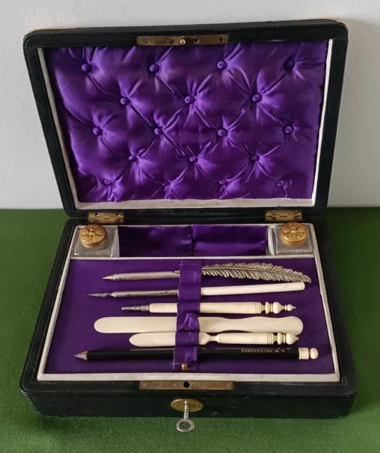 Ancien nécessaire à écriture dans son coffret ( Complet )