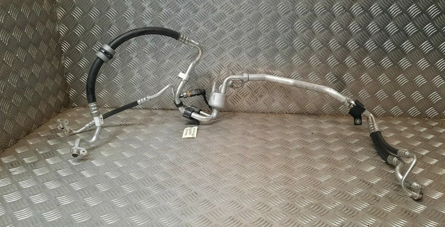 Tuyau De Climatisation Pour Citroën C4 Picasso I 2.0L HDI 138CV - Pièce D'occasion En Bon état