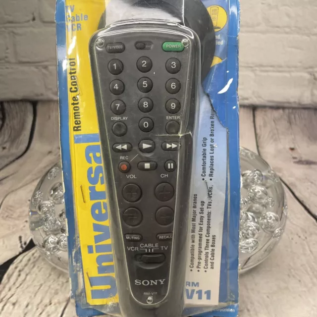 Sony RM-V11 Tv VCR Cable Universal Remote Control New. Distressed box