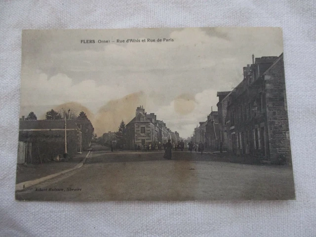 Cpa Orne 61 Flers Rue D'athis Et Rue De Paris