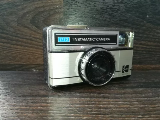 cámara antigua fotográfica  " KODAK INSTAMATIC-177X"