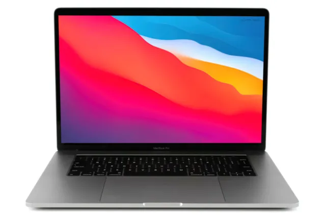 Apple MacBook Pro 15" Touch Bar 2,3 GHz 8 core i9 Advanced Micro Devices Radeon Pro 4 GB - buono