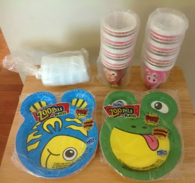 Hefty ZOO PALS Plates Bowls Cups Mixed Lot 2003/2004 56 PC's