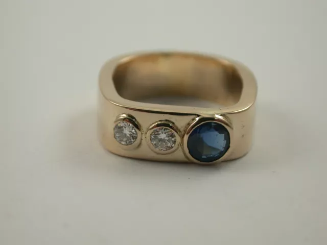 interessanter Bandring mit Saphir und Brillanten  18k 750 Gold