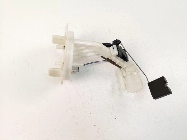 Mercedes-Benz C W204 2008 Fuel Level Sensor A2044700694 Diesel 125kW AMD10650