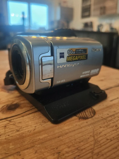 Caméscope Sony Handycam DCR-SR32E – Argenté – Avec Sacoche – Occasion Fonctionnel