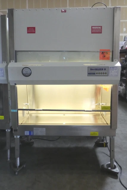 R186006 Baker SterilGARD II SG400 4Ft Biological Safety Cabinet