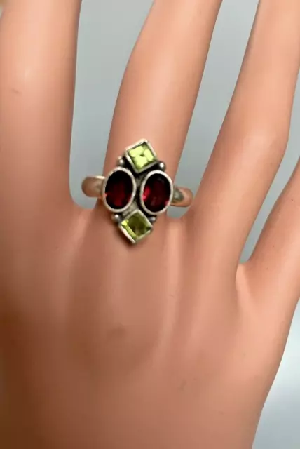 Bague Femme en ARGENT à 4 perles Péridot & Grenat