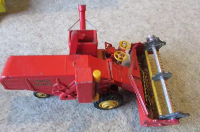 Corgi Massey Fergusion 780 Combine 1960