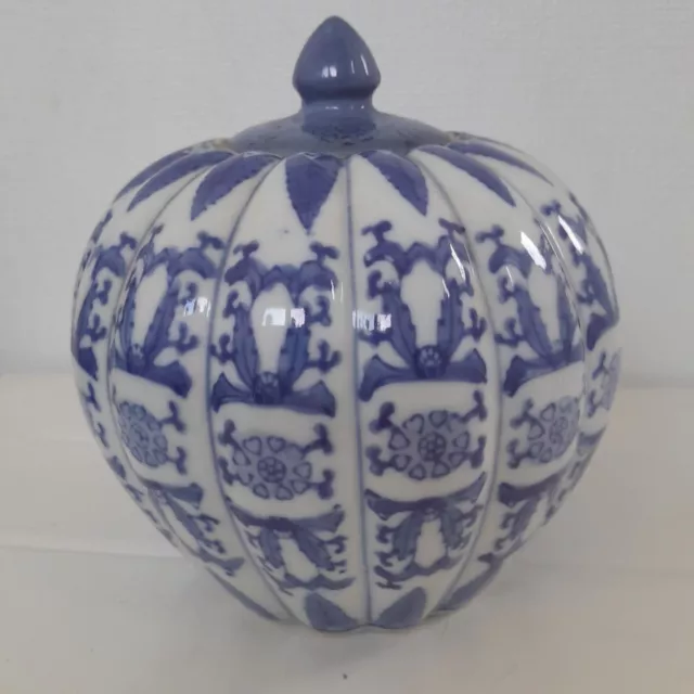 Vintage Chinese Porcelain Pumpkin Gourd Shape Ginger Jar Blue/White